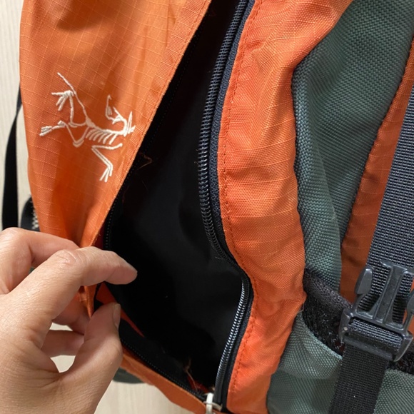 Arc’teryx Orange & Green Backpack - Picture 6 of 12